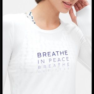 Women's GapFit Long Sleeve Shirt size S